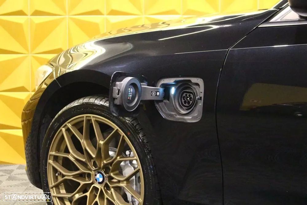 BMW 330 e Auto - 10