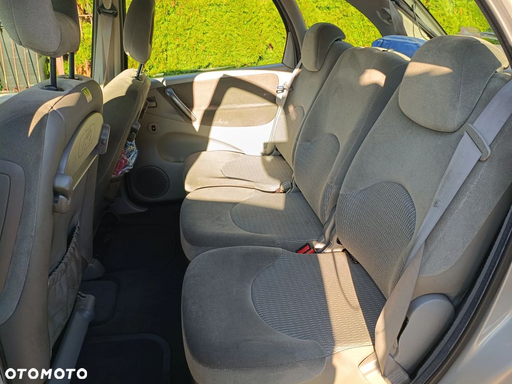 Citroën Xsara Picasso 1.6 HDI Impress - 9