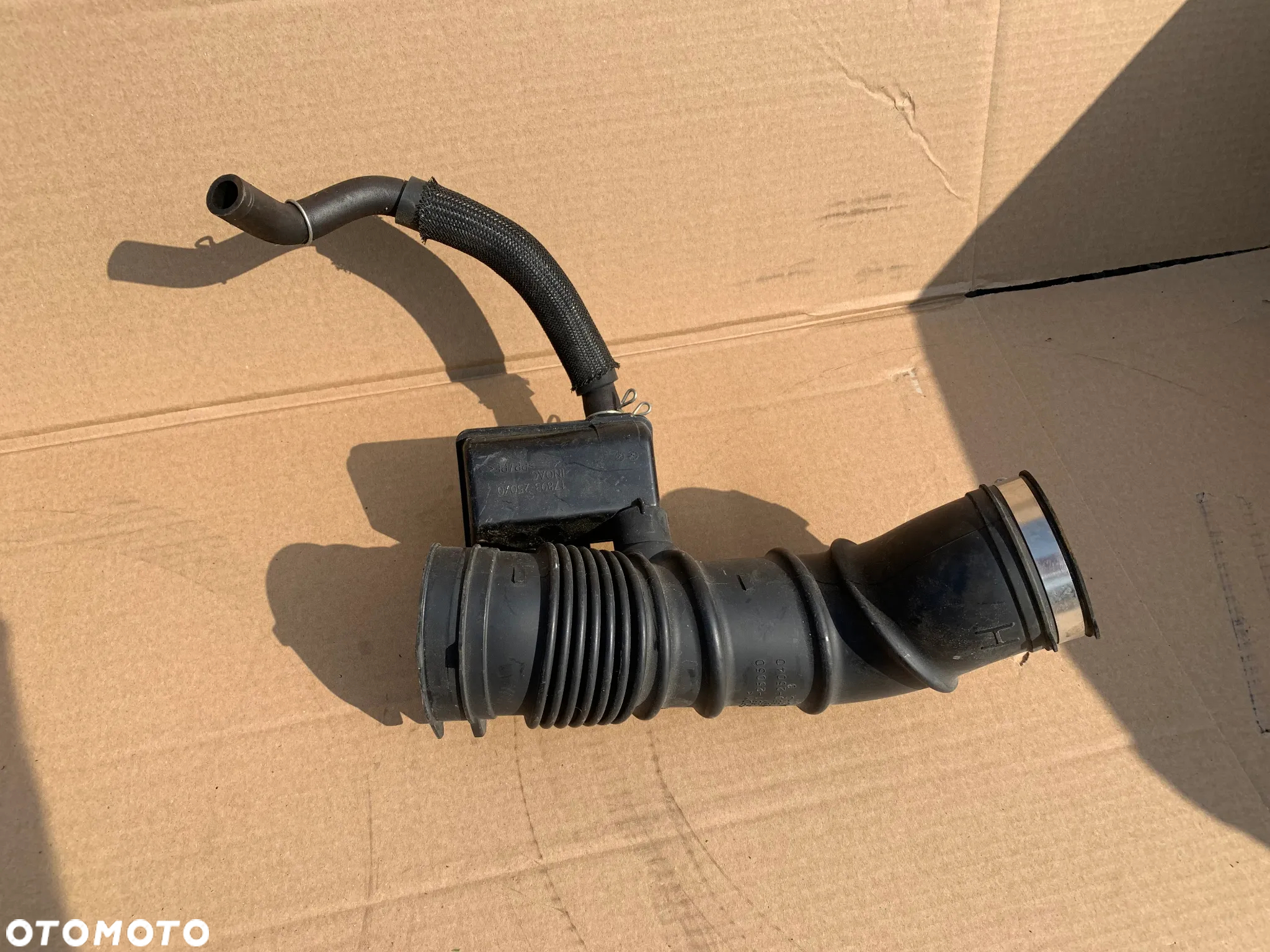 Przewód wąż rura dolot powietrza Toyota RAV4 V 19- 2.5 Hybrid 17881-25050 17881-25040 17893-25070 - 3