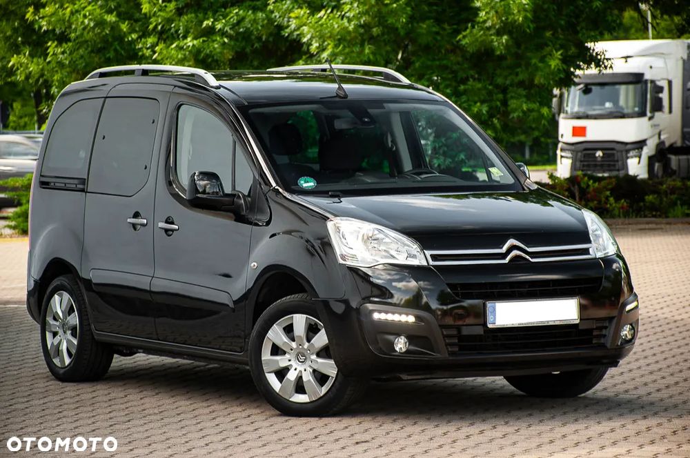 Citroën Berlingo Multispace BlueHDi 120 S&S SHINE - 2