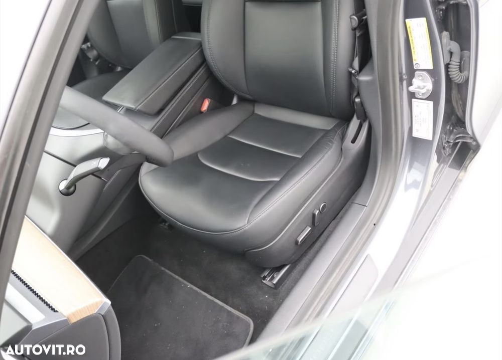 Tesla Model 3 RWD - 16