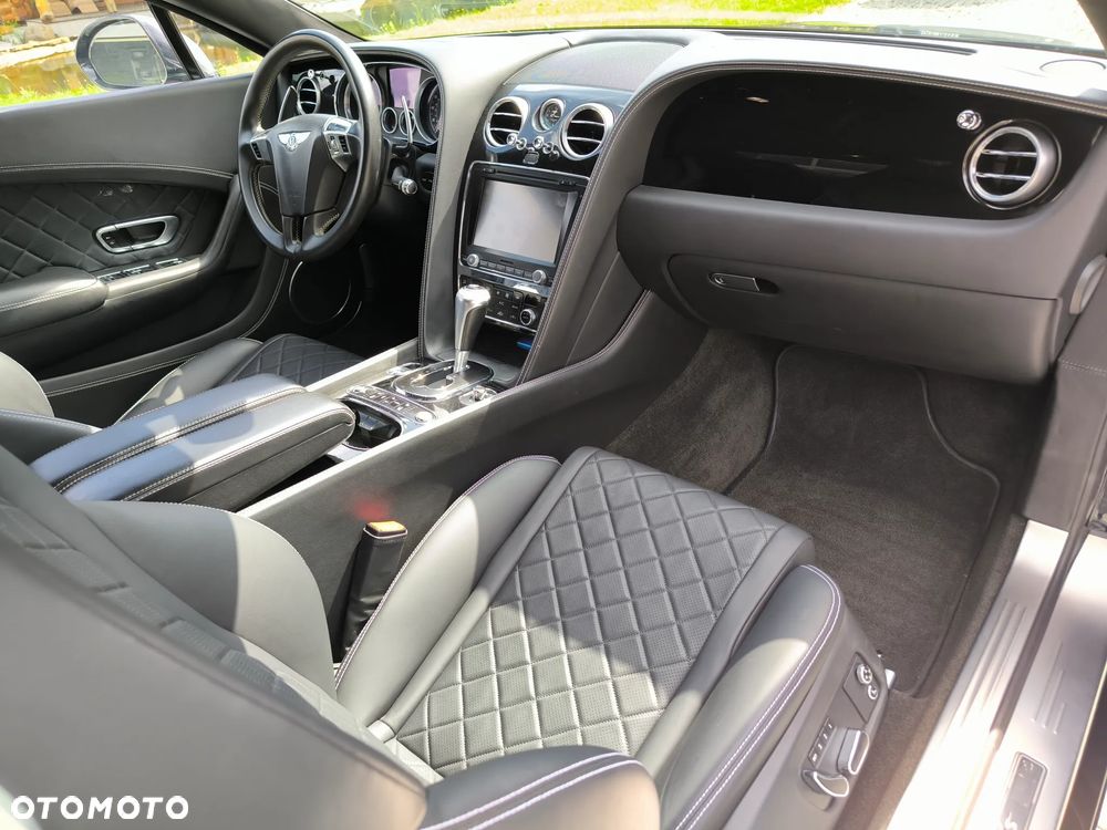 Bentley Continental GT V8 S - 28