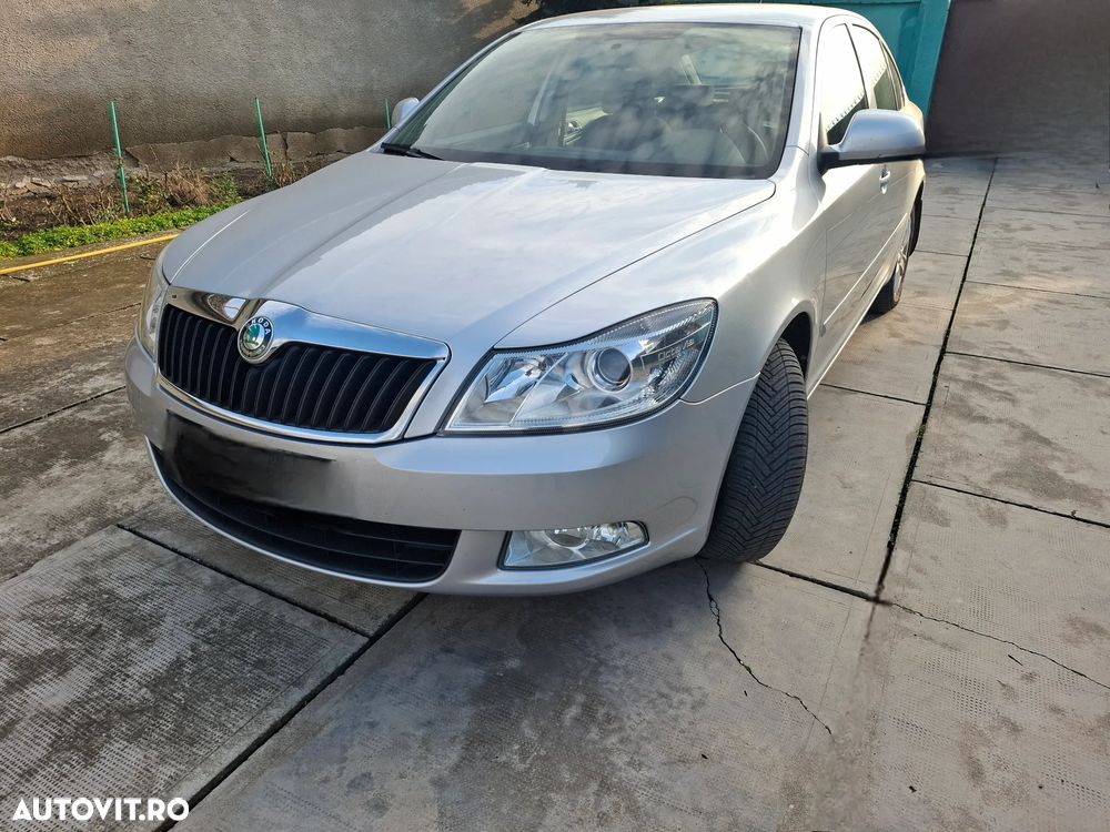 Skoda Octavia 1.6 Active - 1