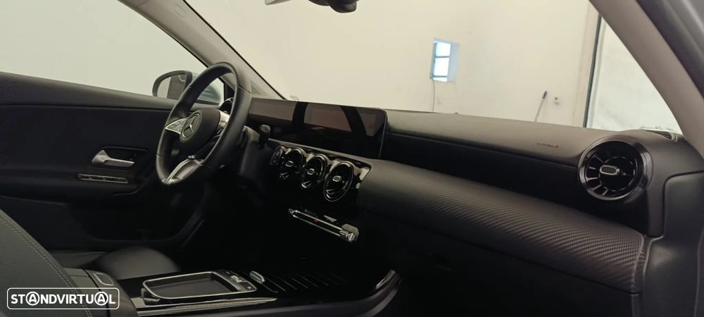 Mercedes-Benz A 200 Standard - 21