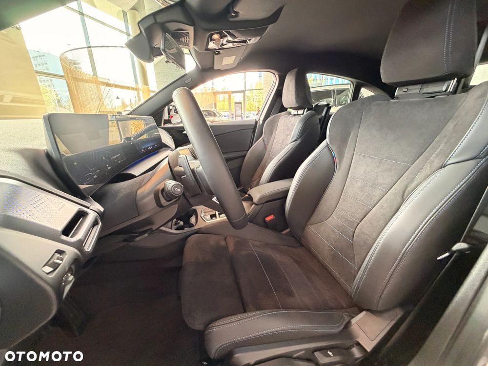 BMW Seria 2 220i mHEV - 7