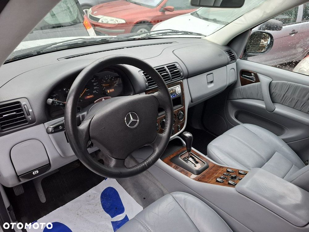 Mercedes-Benz ML 320 - 12