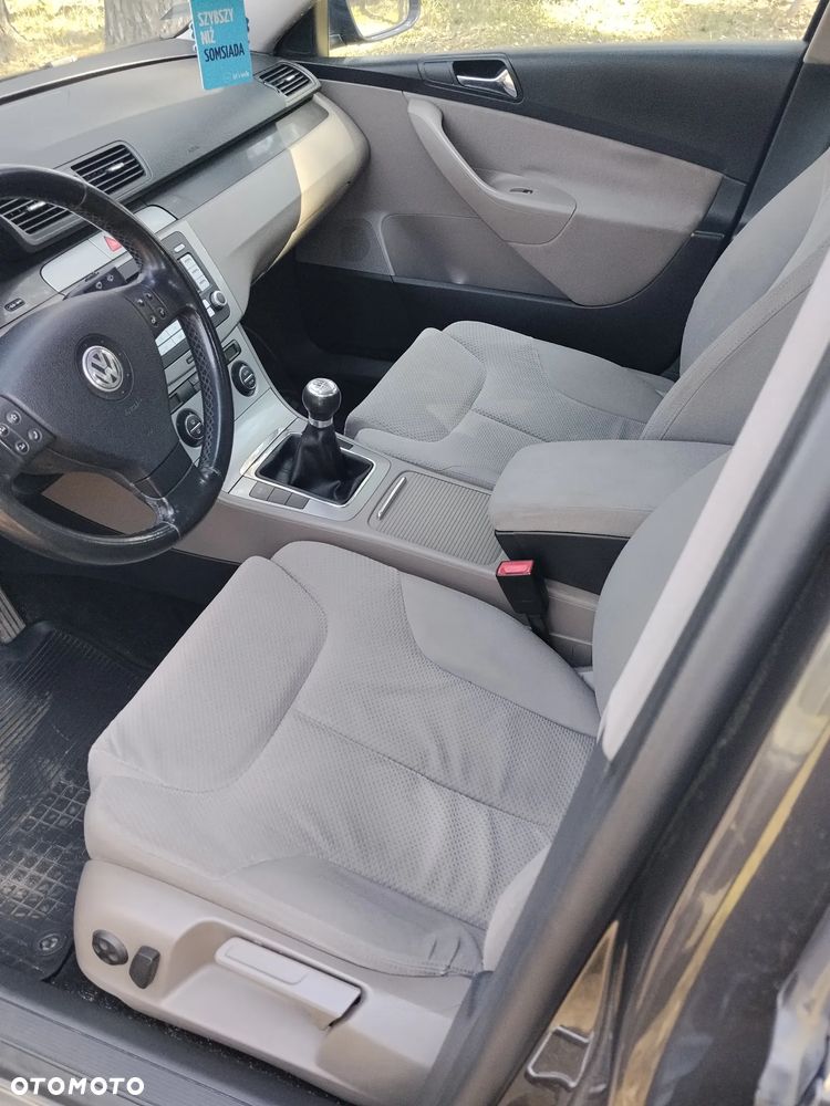 Volkswagen Passat 1.9 TDI Trendline - 9