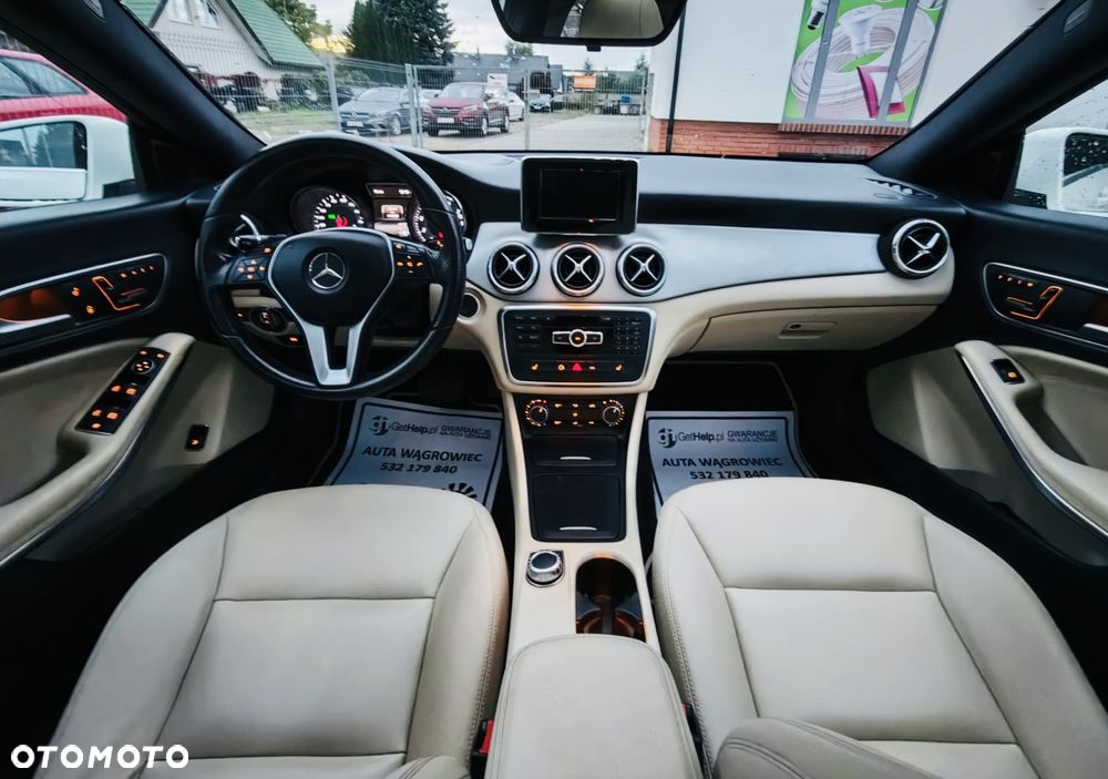 Mercedes-Benz CLA - 22