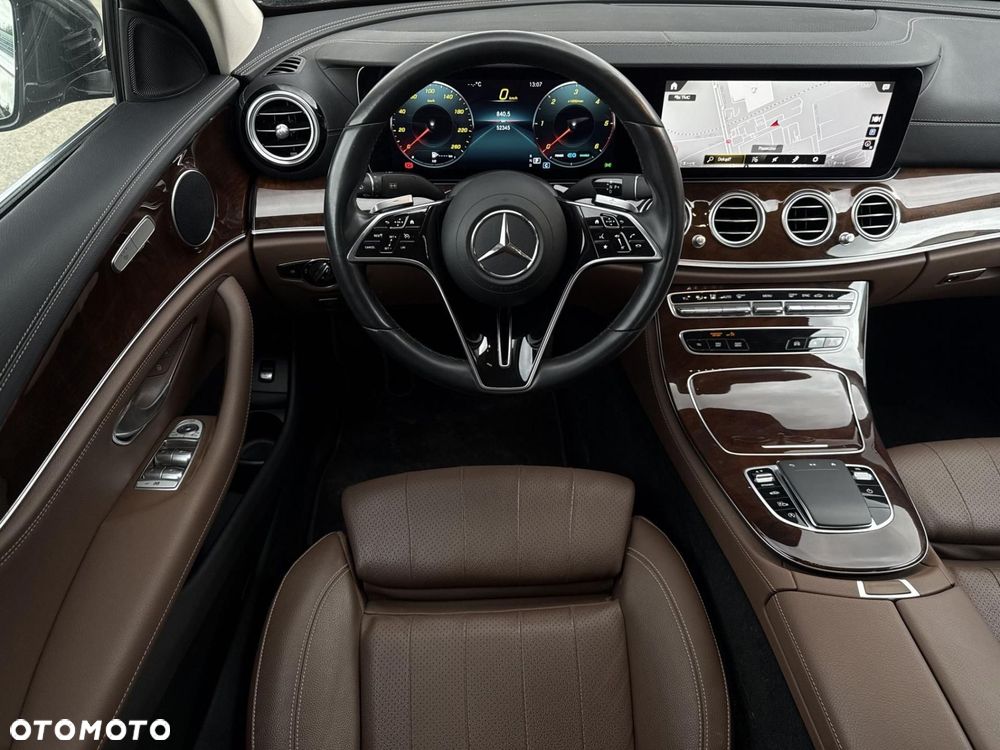 Mercedes-Benz Klasa E - 15