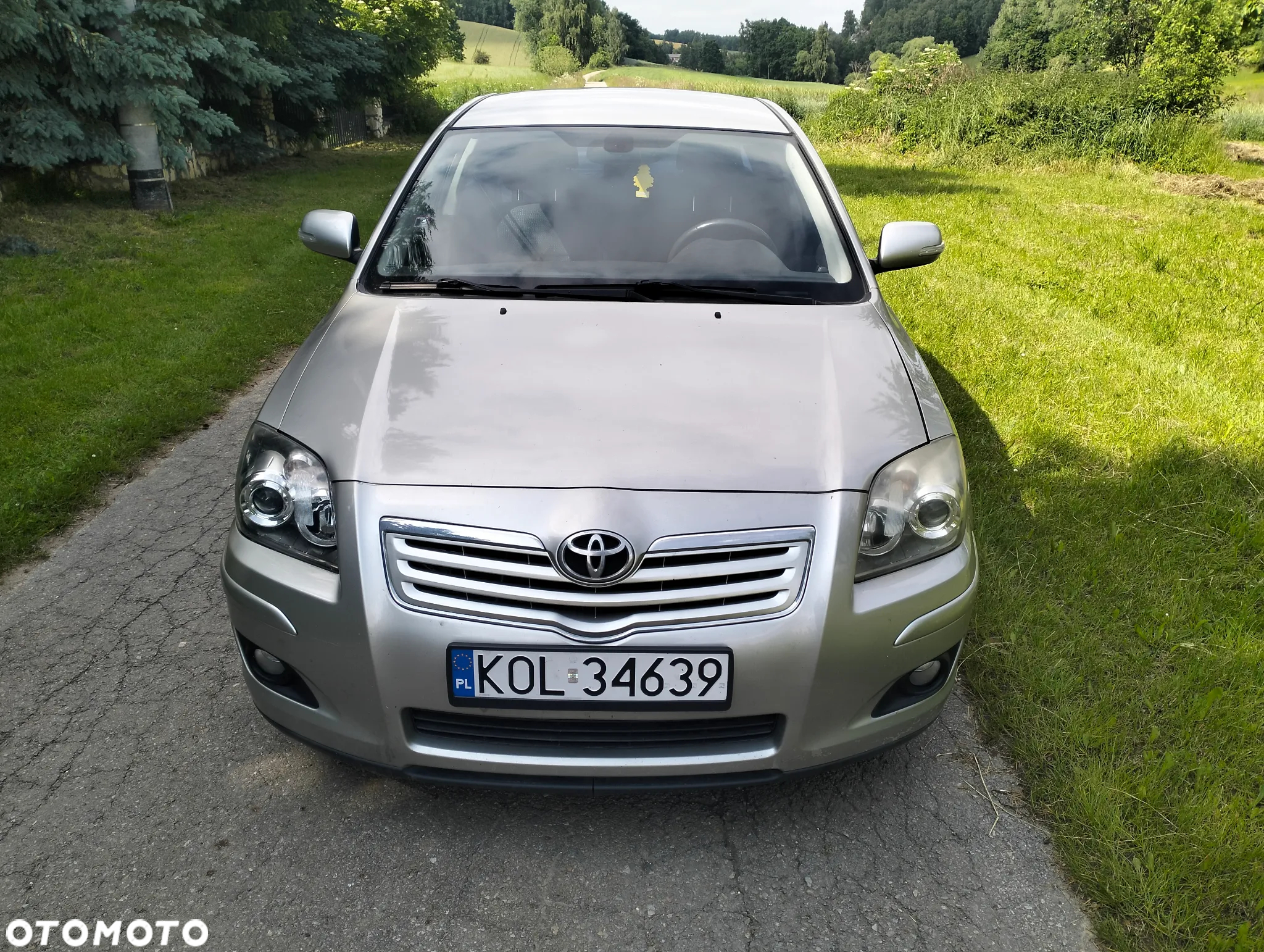 Toyota Avensis - 13