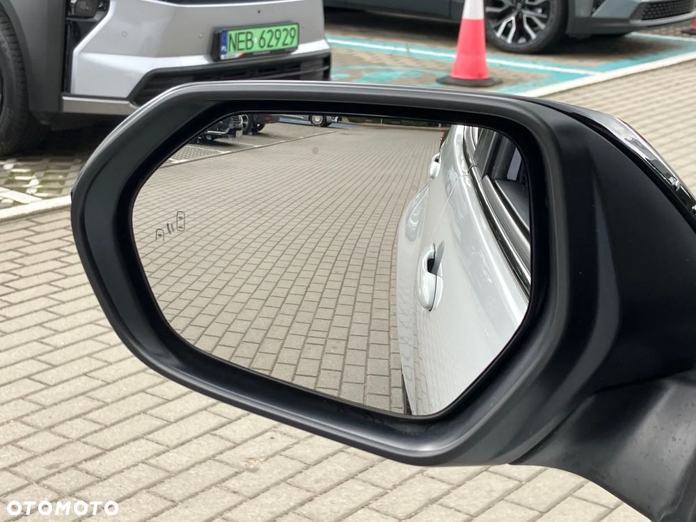 Toyota Yaris Hybrid 1.5 GR Sport - 16