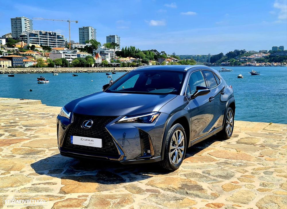 Lexus UX 250h Sport - 3