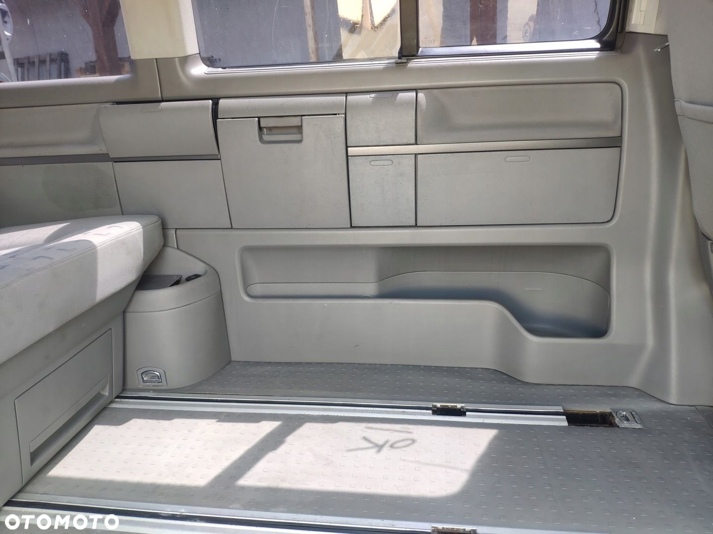 VW TRANSPORTER T5 MULTIVAN WNĘTRZE ŚRODEK KANAPA SIEDZENIA FOTELE FOTEL - 5