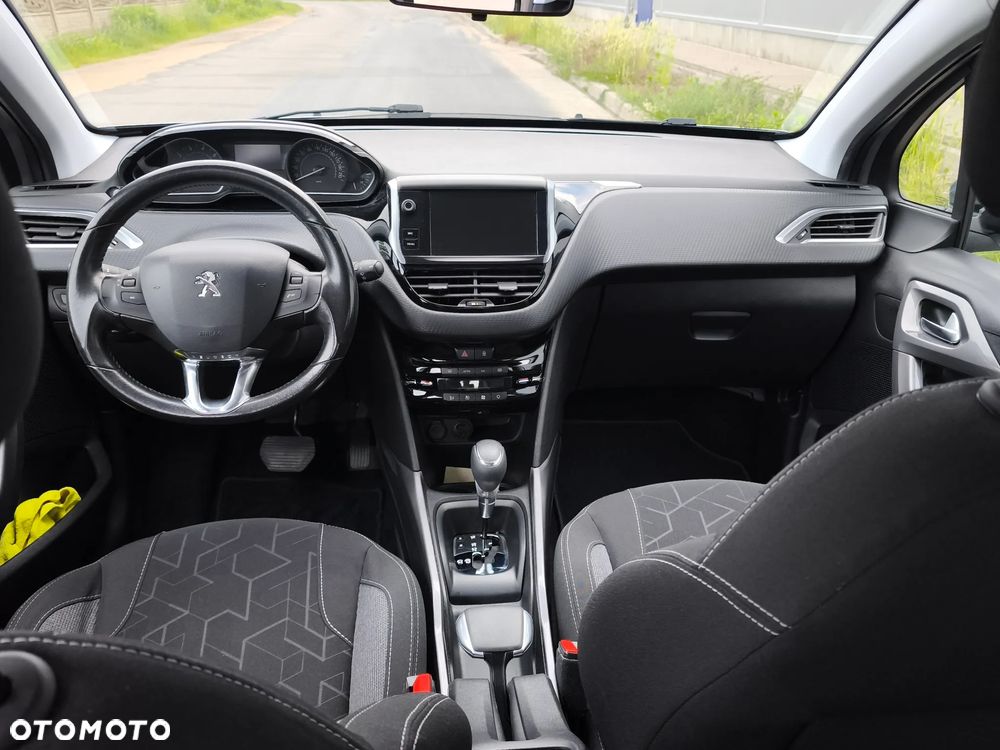 Peugeot 2008 - 17