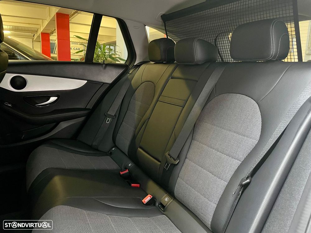 Mercedes-Benz C 300 de Avantgarde - 37