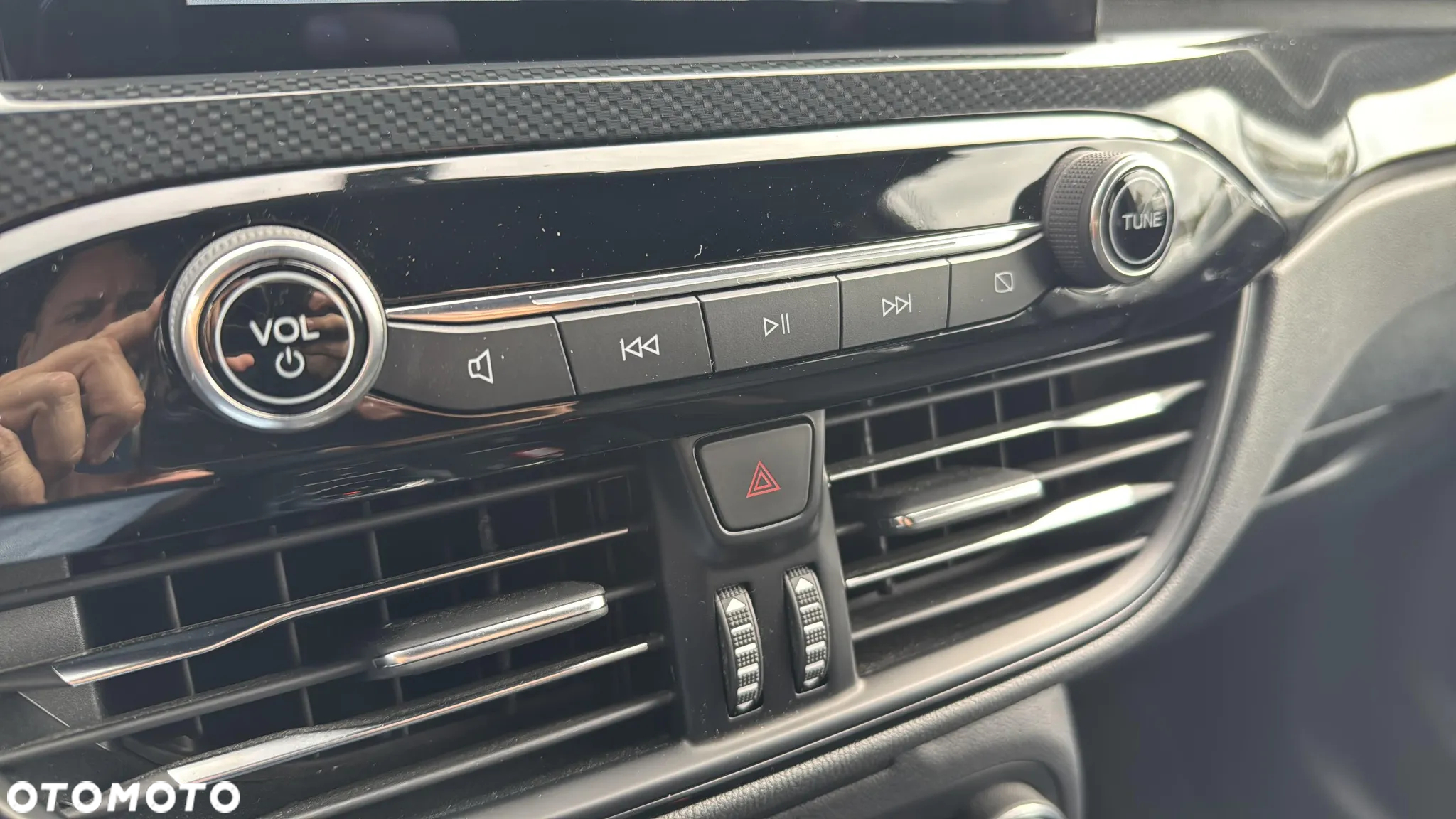 Ford Kuga 2.5 FHEV FWD ST-Line - 20
