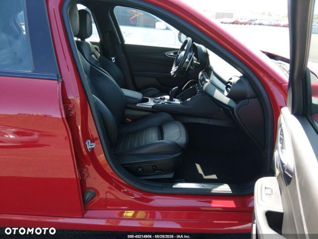 Alfa Romeo Giulia 2.0 Turbo 16V AT8 Veloce Ti - 6