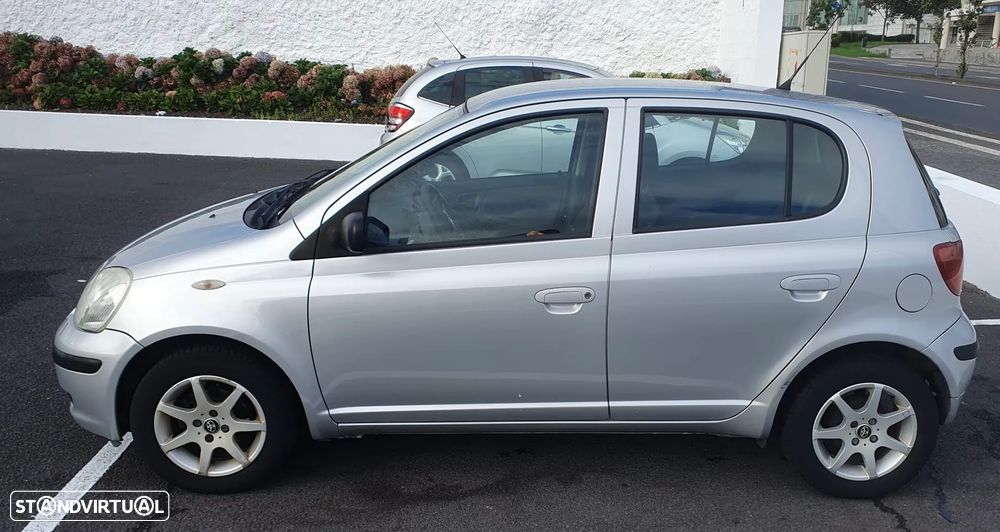 Toyota Yaris - 2