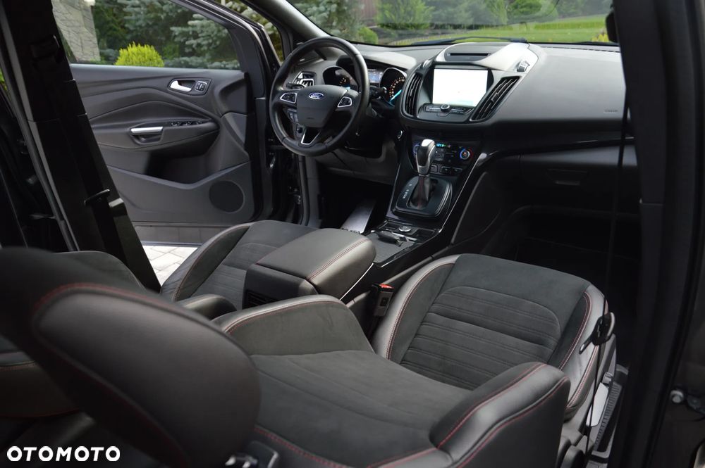Ford Kuga 2.0 TDCi 4x4 ST-Line - 20