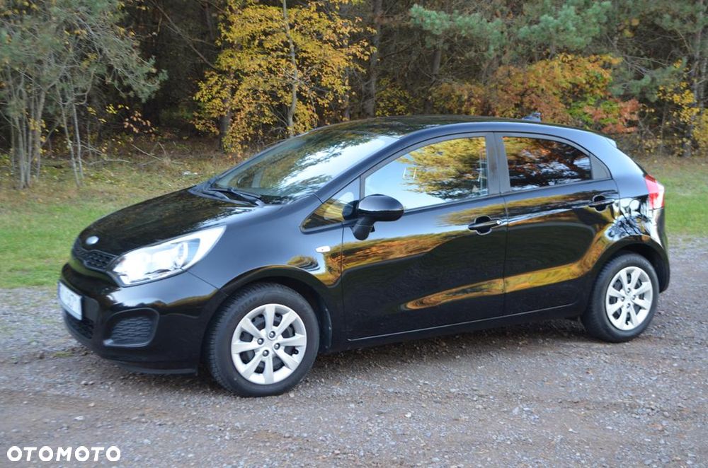 Kia Rio - 8
