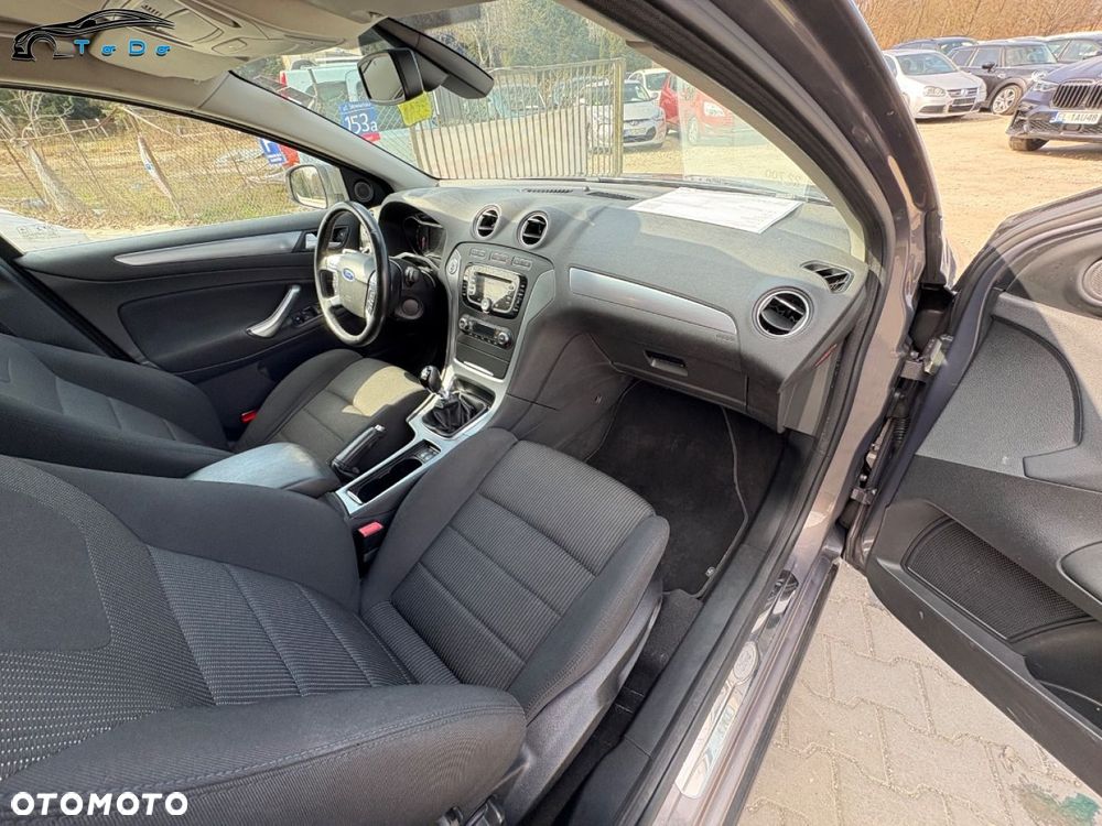 Ford Mondeo 1.6 T Platinium X Plus (Titanium) - 31