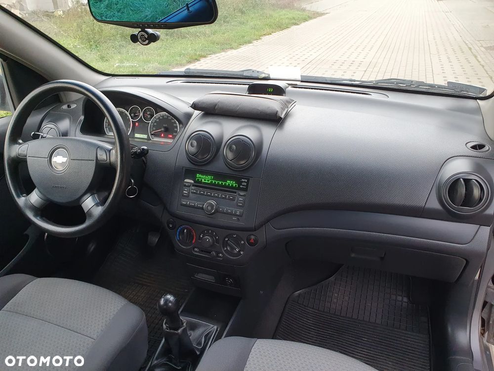 Chevrolet Aveo 1.2 16V LS - 9