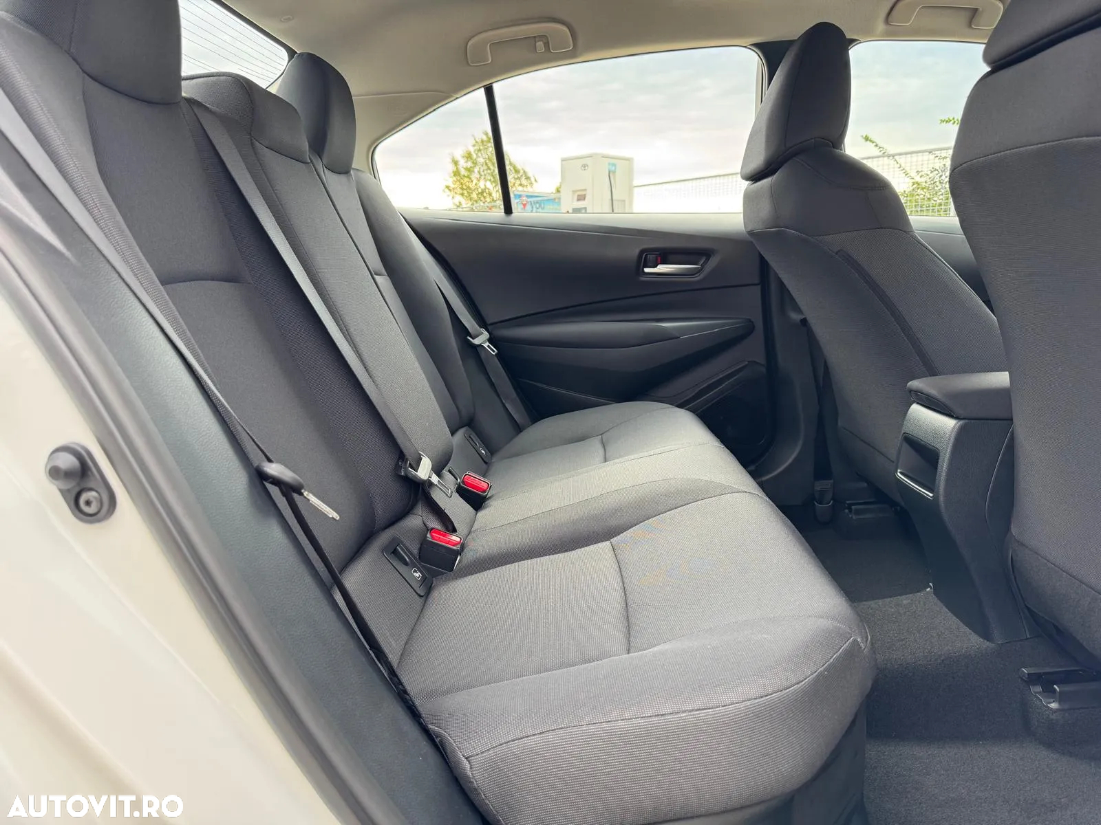 Toyota Corolla 1.8 HSD Eco - 10