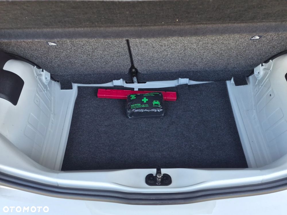 Volkswagen up! 1.0 move CityLine - 30