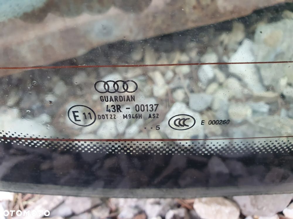 Szyba tylna Audi A4 B8 KOMBI W KLAPE TYŁ - 2