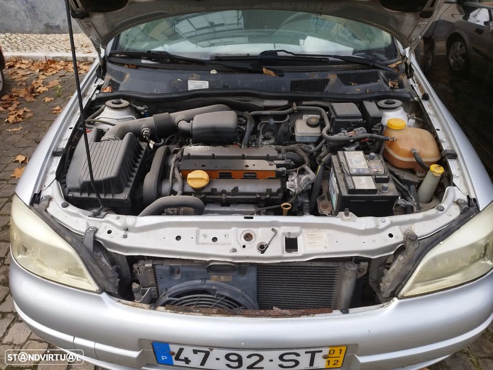 Opel Astra 1.4 Club - 11