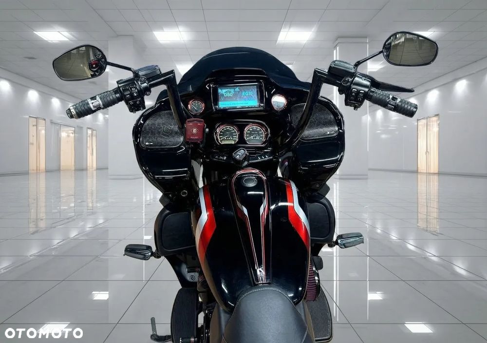 Harley-Davidson Touring Road Glide - 9