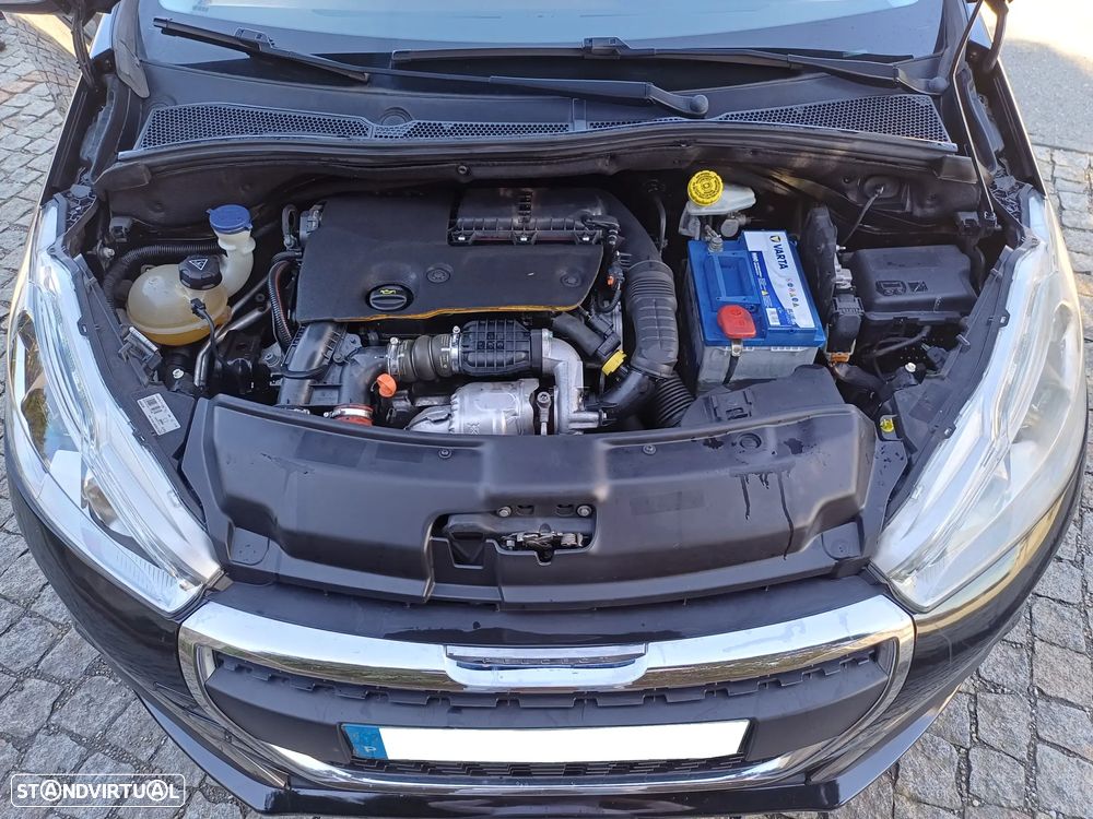 Peugeot 208 1.6 BlueHDi Style - 40