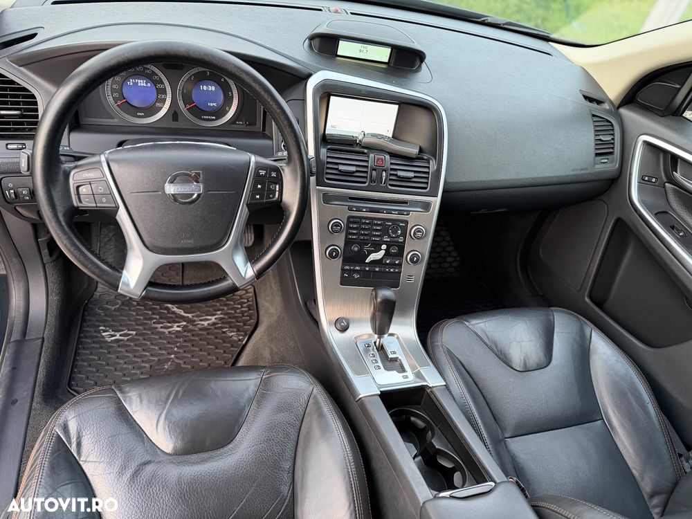 Volvo XC 60 D5 AWD Aut. Momentum - 6