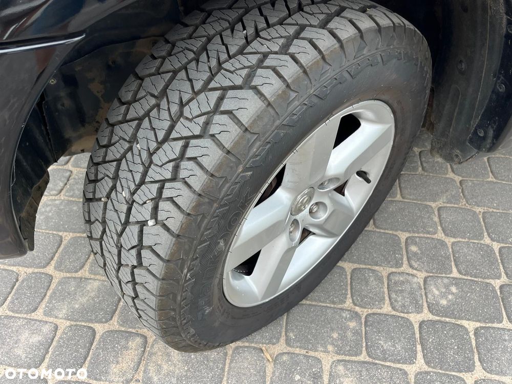 Toyota RAV4 D-4D 4x4 - 16