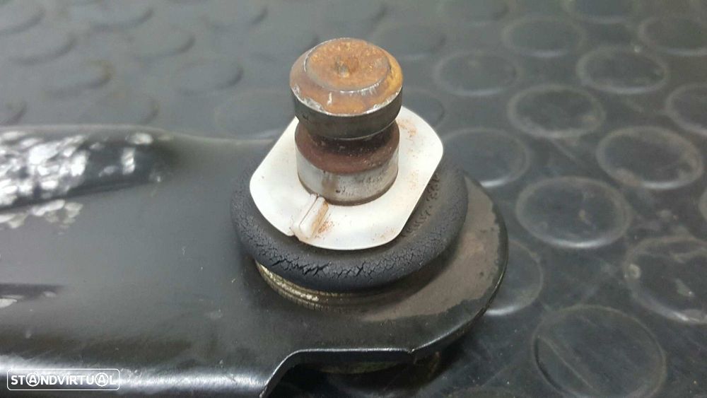 BRAÇO SUSPENSÃO INFERIOR FRENTE DIREITO RENAULT CLIO III CONFORT DYNAMIQUE - 2