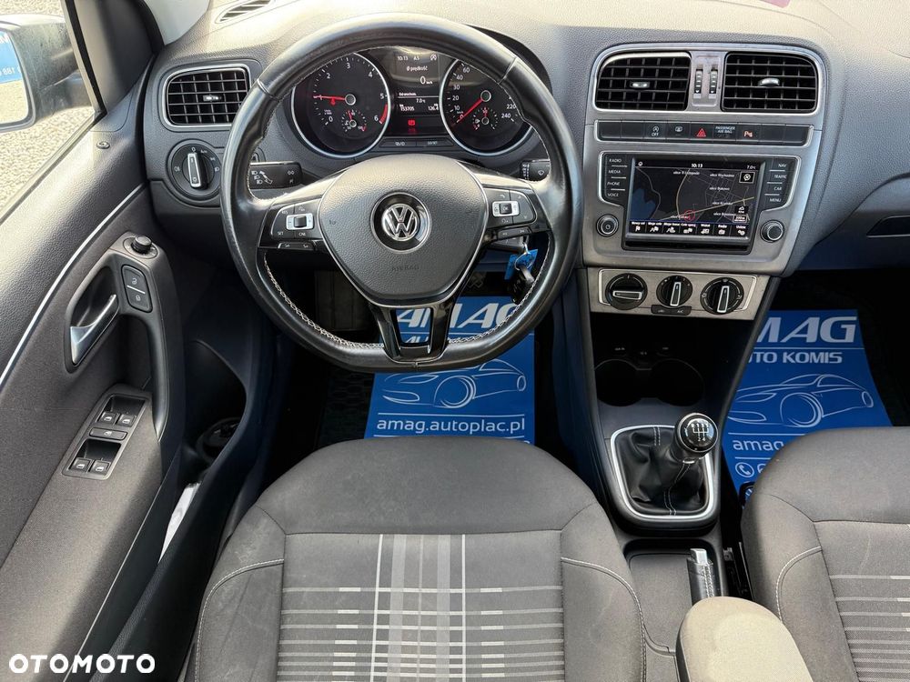 Volkswagen Polo 1.4 TDI Blue Motion Technology Lounge - 17