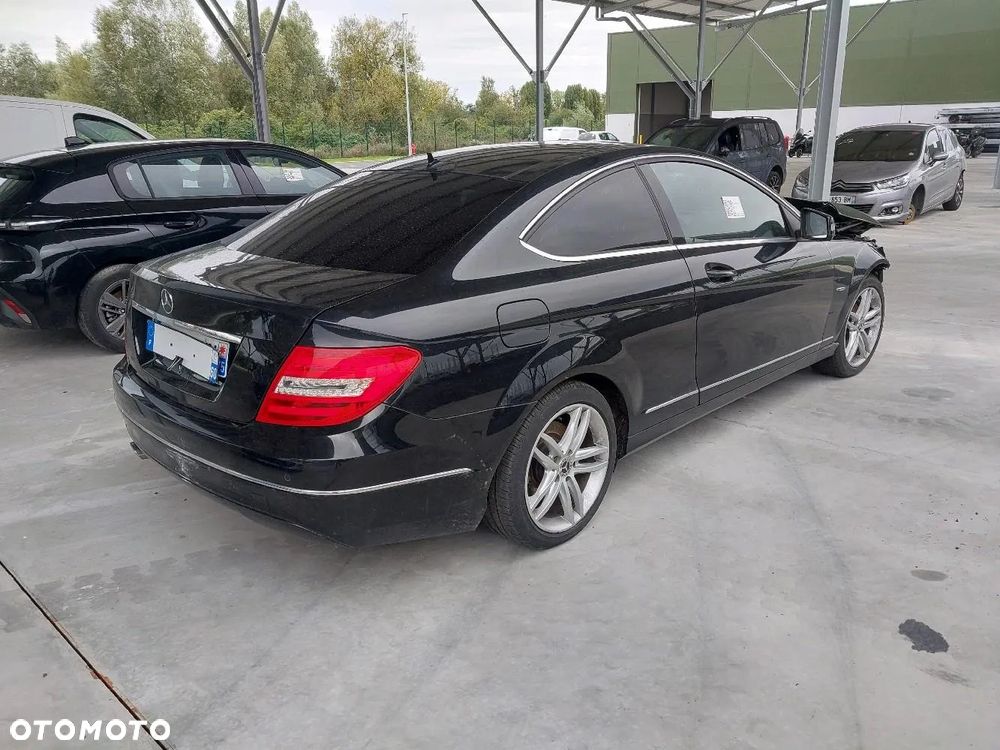 Mercedes-Benz Klasa C 250 Coupe Sport 7G-TRONIC - 4