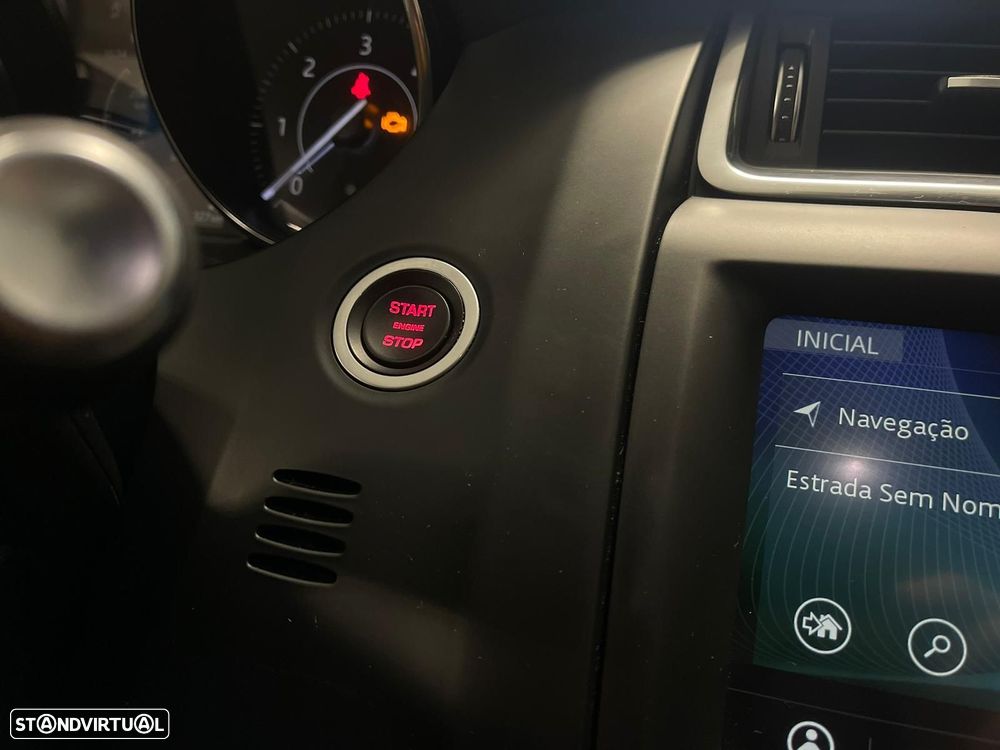 Jaguar E-Pace 2.0 i4D R-Dynamic - 16