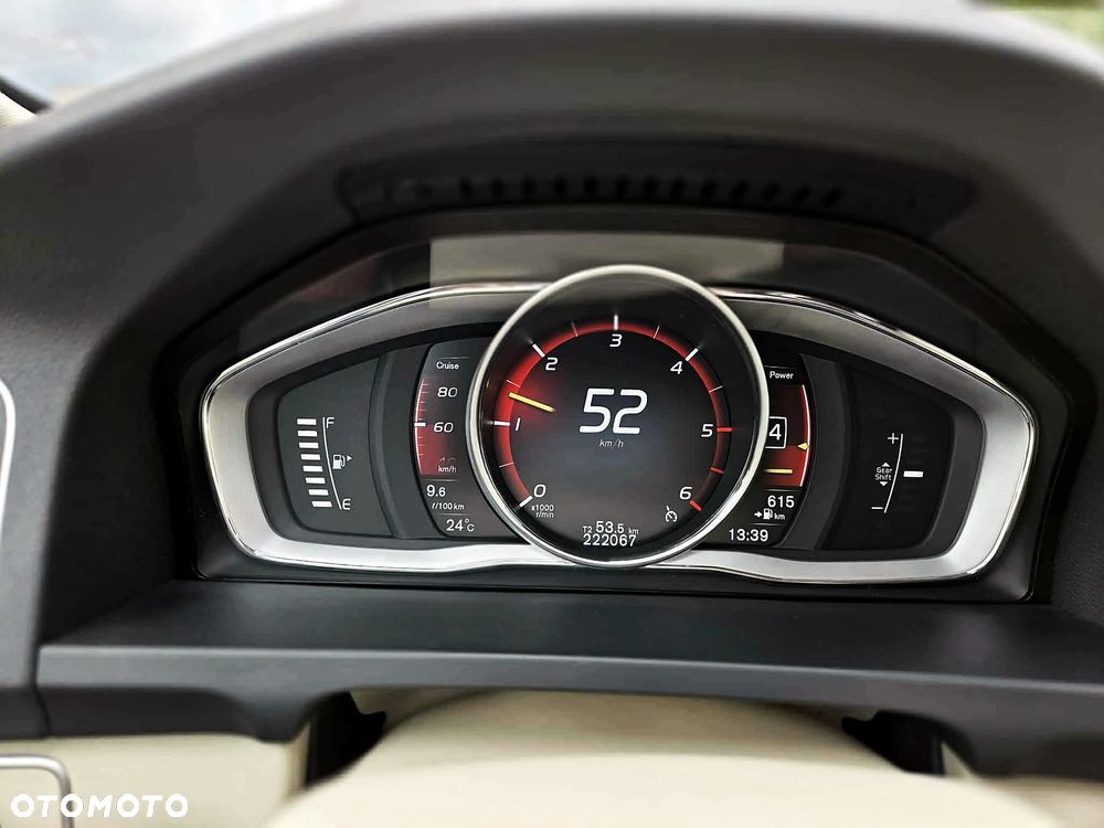 Volvo V60 D2 Summum - 8