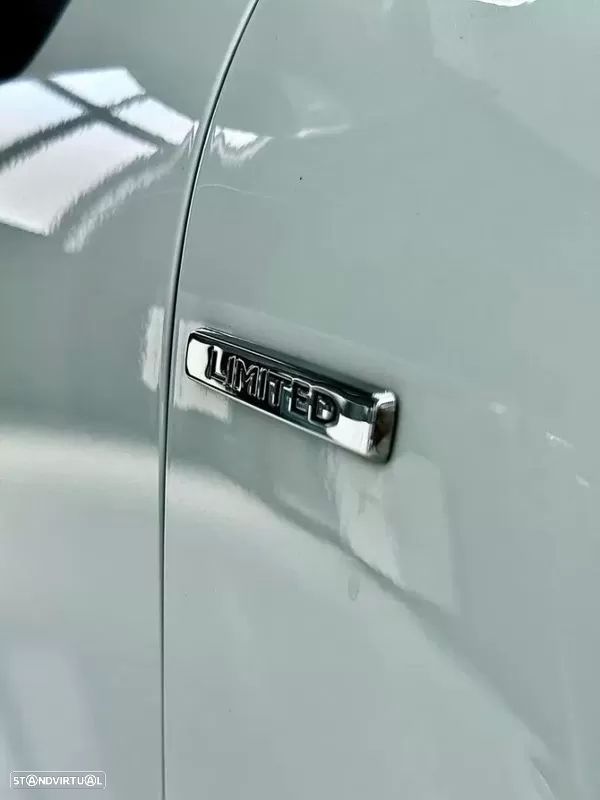 Renault Clio Sport Tourer 1.5 dCi Limited — fotografia 17