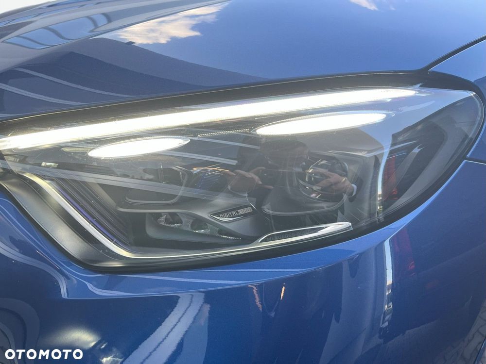 Mercedes-Benz GLC - 33