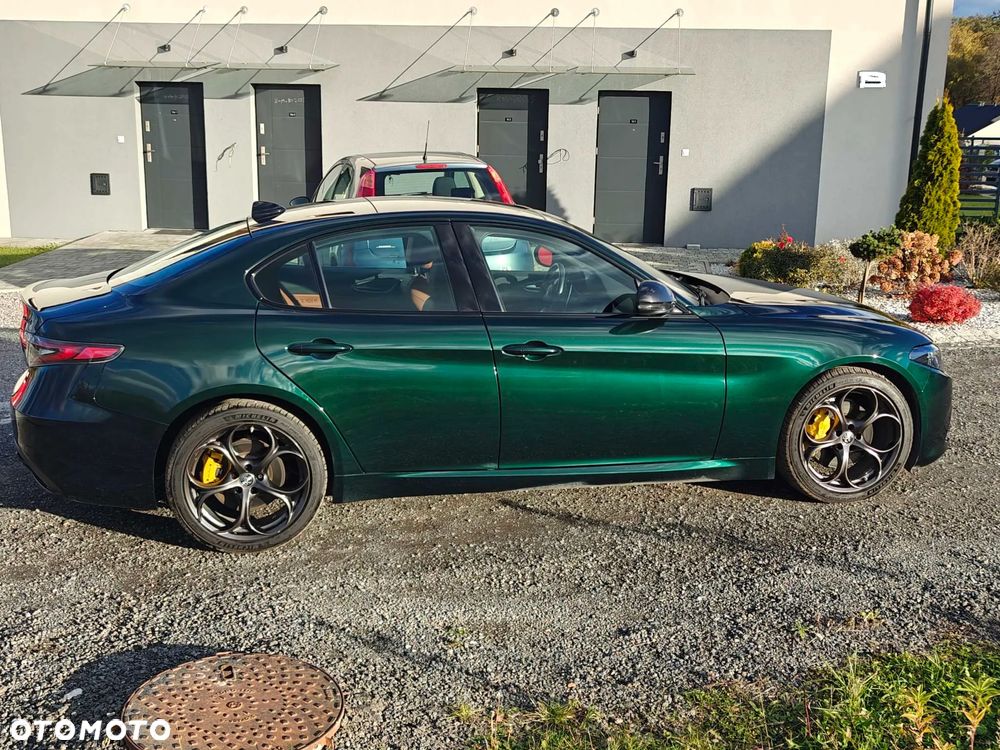 Alfa Romeo Giulia 2.0 Turbo Veloce TI Q4 - 10