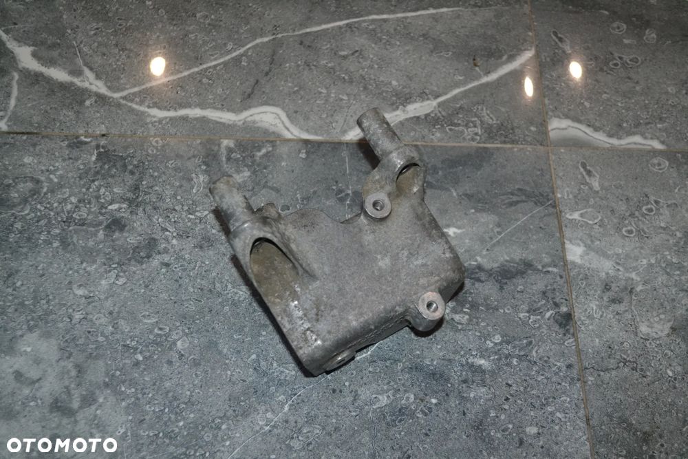 MERCEDES VITO 639 VIANO 2,2 CDI ŁAPA WSPORNIK MOCOWANIE 6461420042 - 2