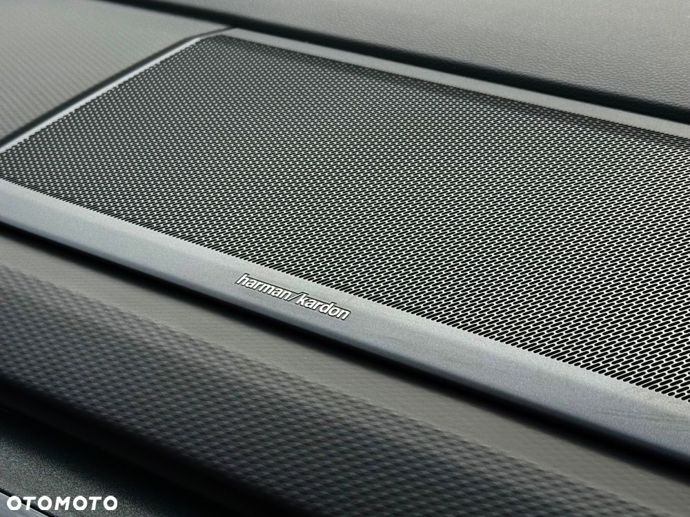 Volkswagen Multivan 2.0 TDI L1 70 Years Bulli DSG - 19