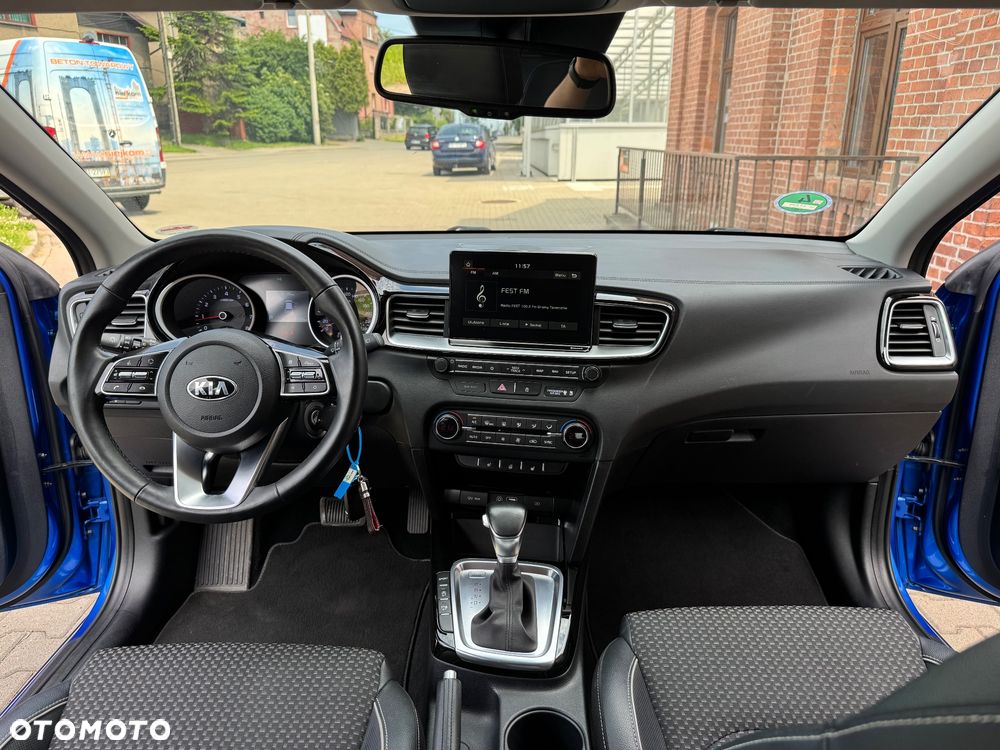 Kia Ceed 1.4 T-GDI DCT OPF GT Line - 27