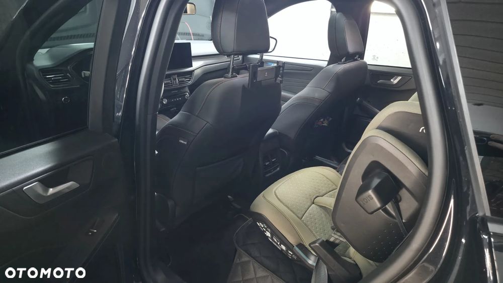 Ford Kuga 2.5P PHEV FWD ST-Line X eCVT - 28