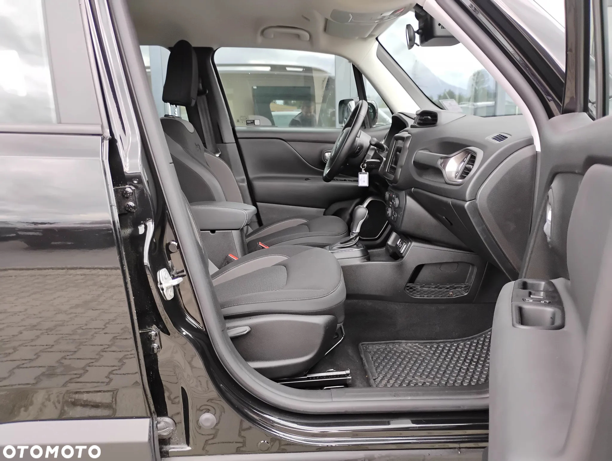 Jeep Renegade 1.5 T4 mHEV Limited FWD S&S DCT - 24