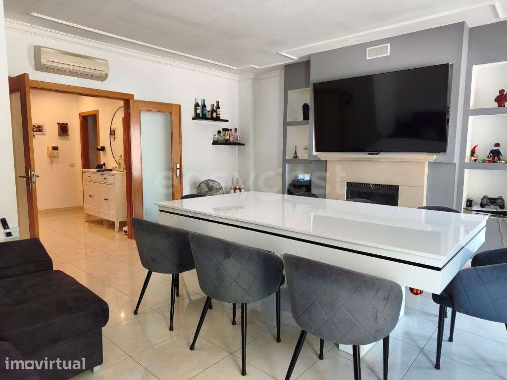 Apartamento T3 com Garagem e Arrecadação em Santarém - Grande imagem: 3/23