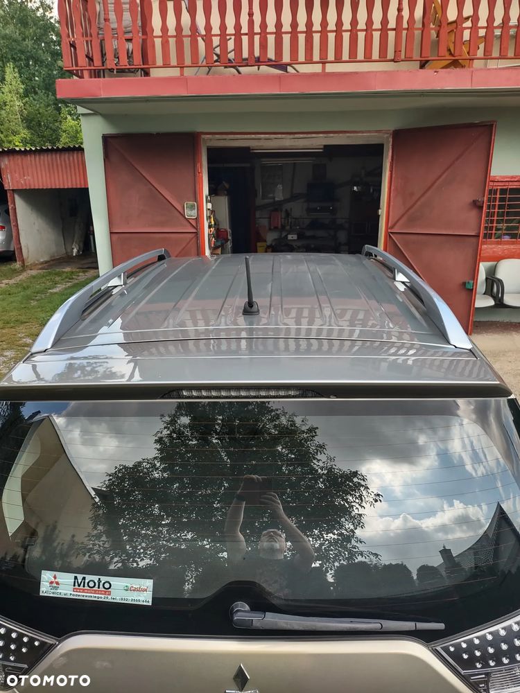 Mitsubishi Outlander 2.0 DID Instyle NAVI - 6