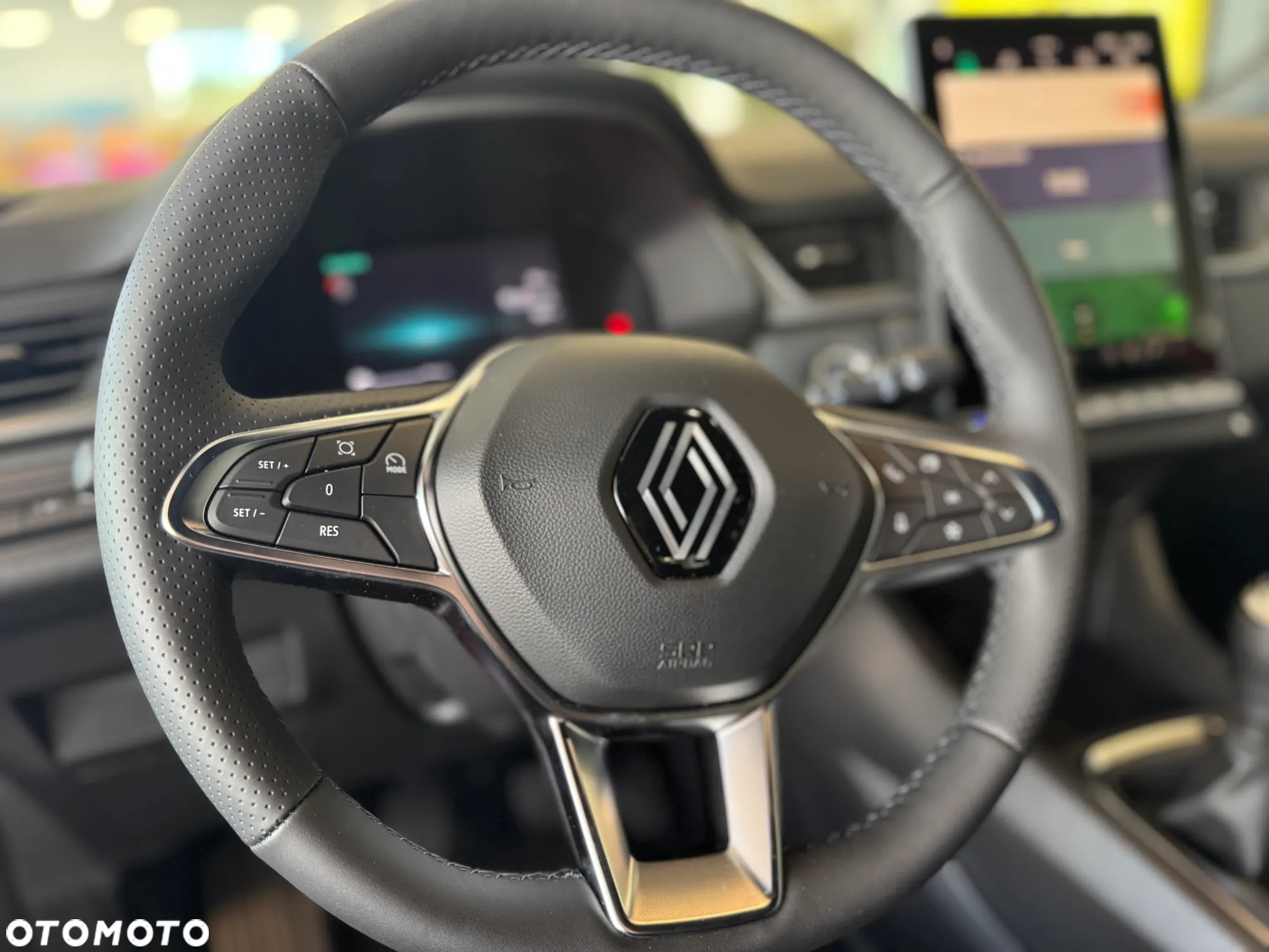Renault Captur 1.3 TCe mHEV Techno - 24